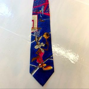Vintage 1992 Looney Tunes Necktie feat. Wile E Coyote and roadrunner